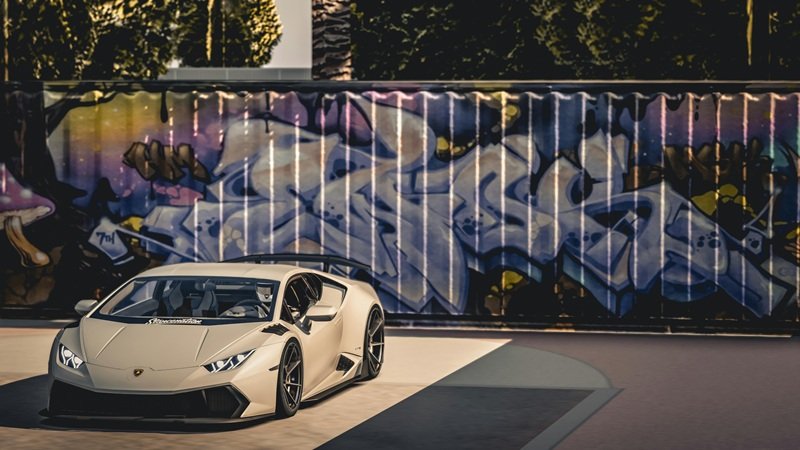 Exotic Car Detailing services in Miami