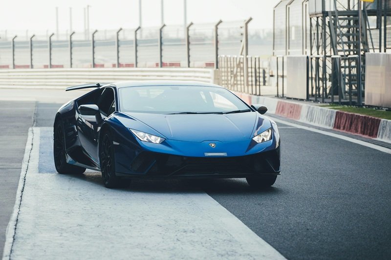 Luxury Car Detailing Techniques for collectors