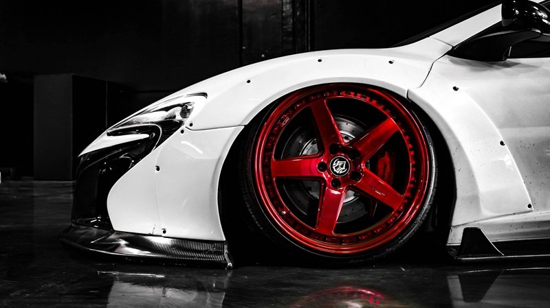 Luxury Car Rims Customization