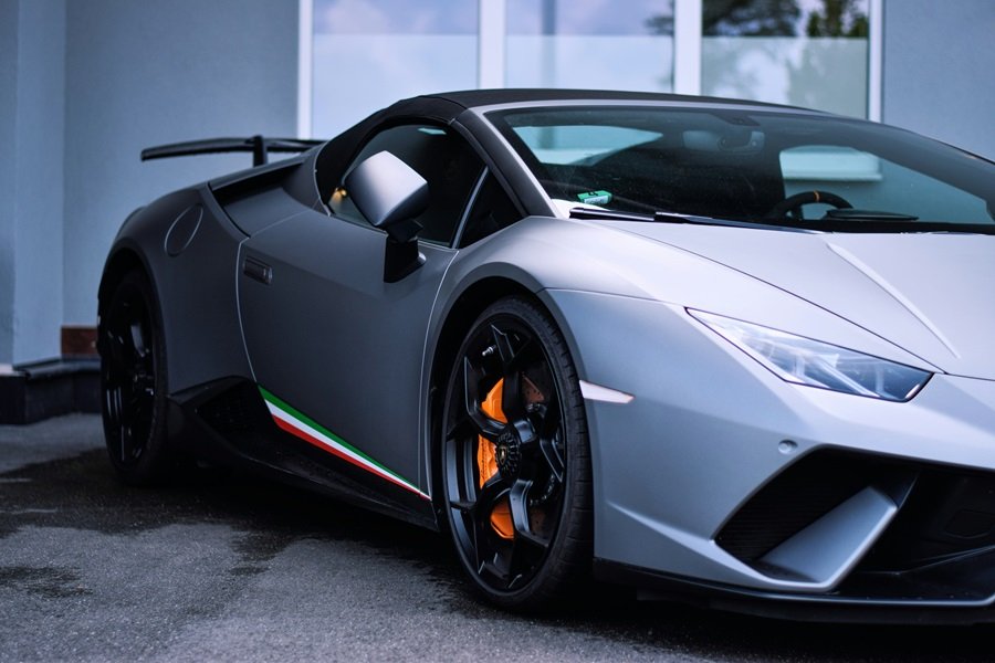 Pre-Show Detailing for Exotic Cars